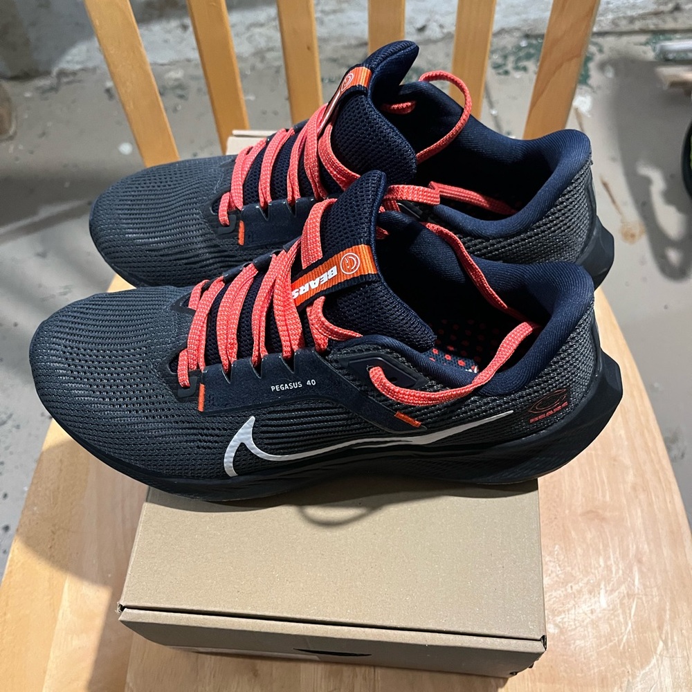 Nike Pegasus 40 NFL Chicago Bears Men's Road Running Shoes Sz 8.5